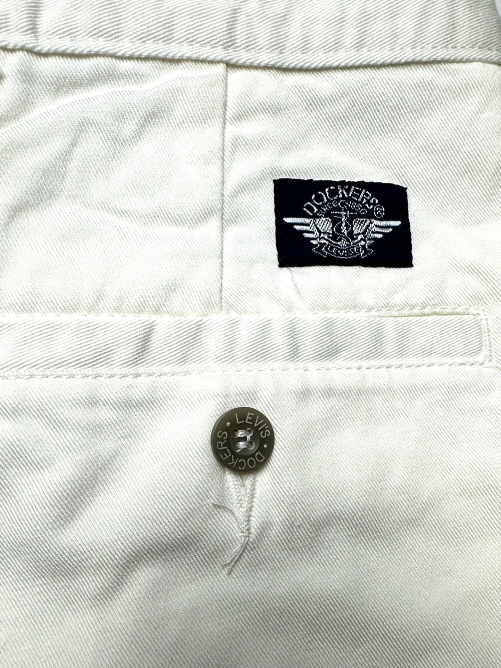 NWT Vintage Levi's Dockers Men's White Flat Front Cotton Shorts Style 30529-0750